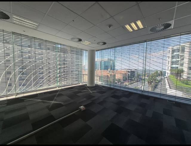 1,742M² OFFICE TO LET IN SANDTON CENTRAL